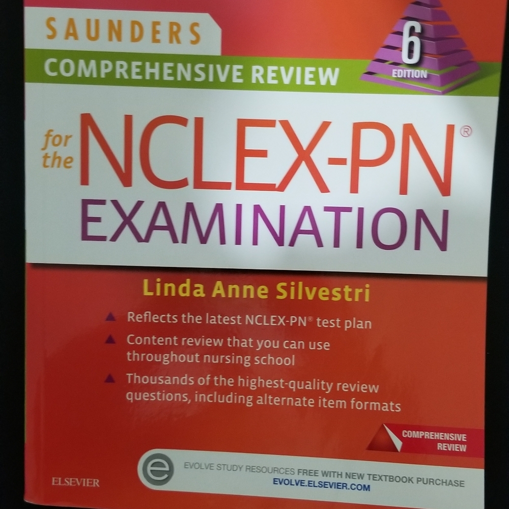 Saunders NCLEX PN Book